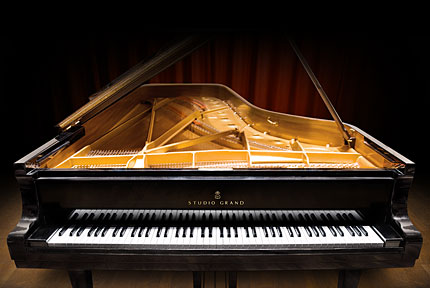 studio-grand
